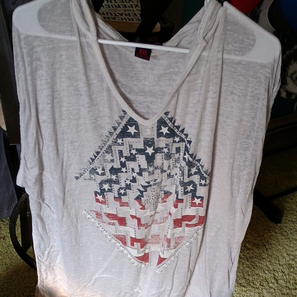 Lightweight White V-Neck Graphic Women's Top